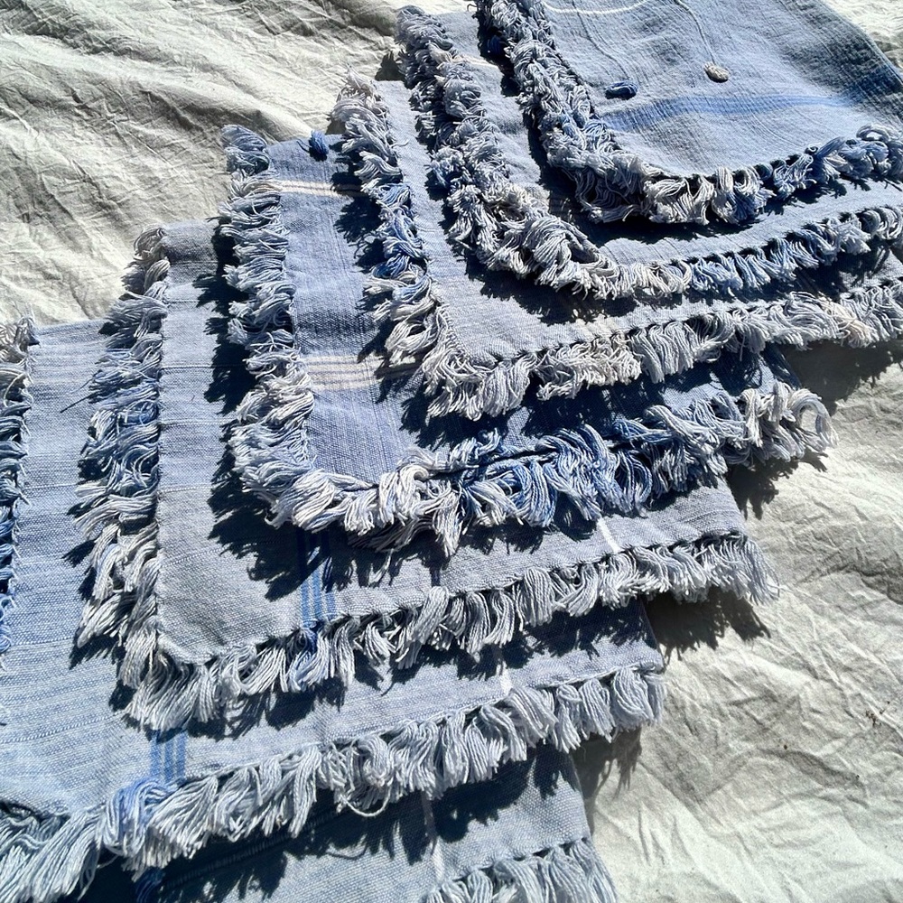 Set of blue Chic Fringed Placemats
